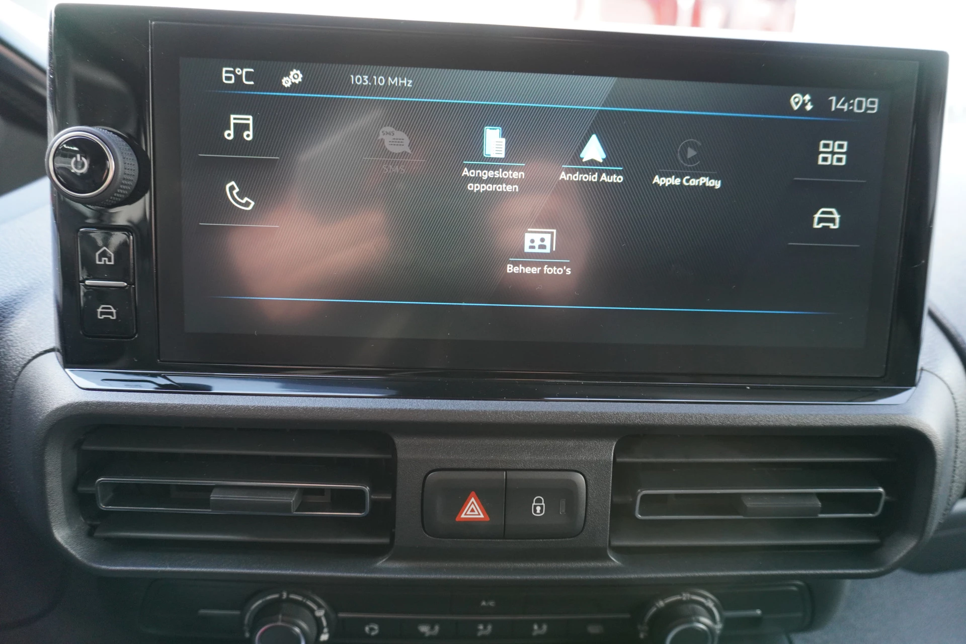 Hoofdafbeelding Peugeot Partner