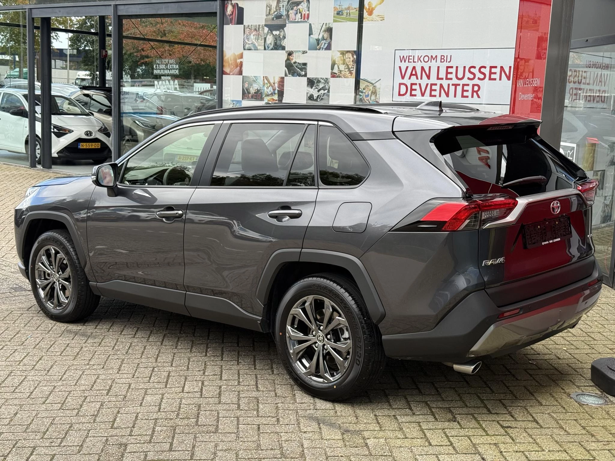 Hoofdafbeelding Toyota RAV4