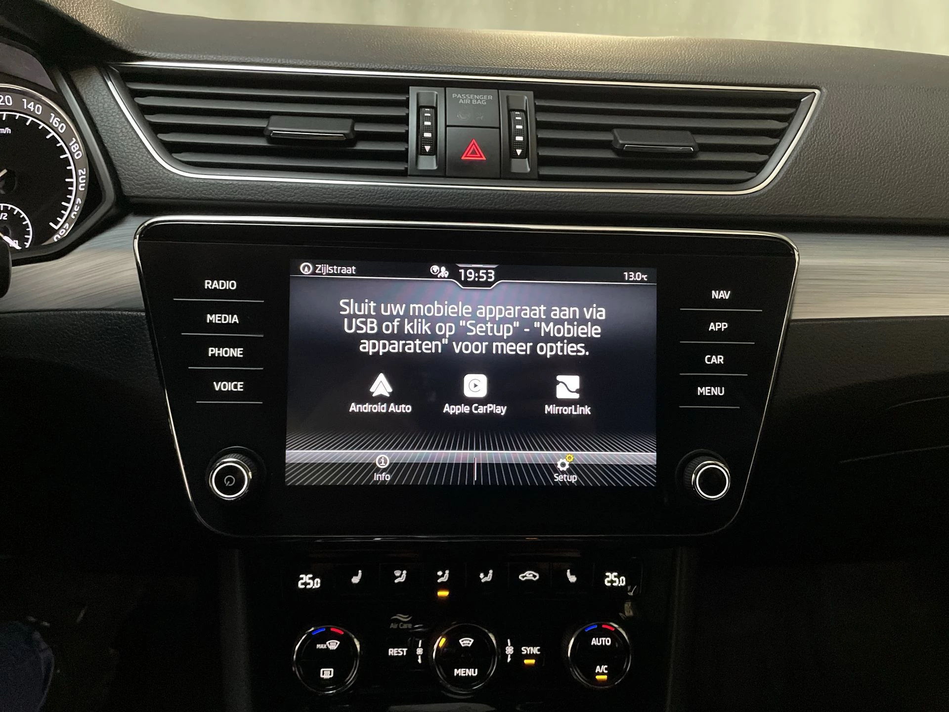 Hoofdafbeelding Škoda Superb