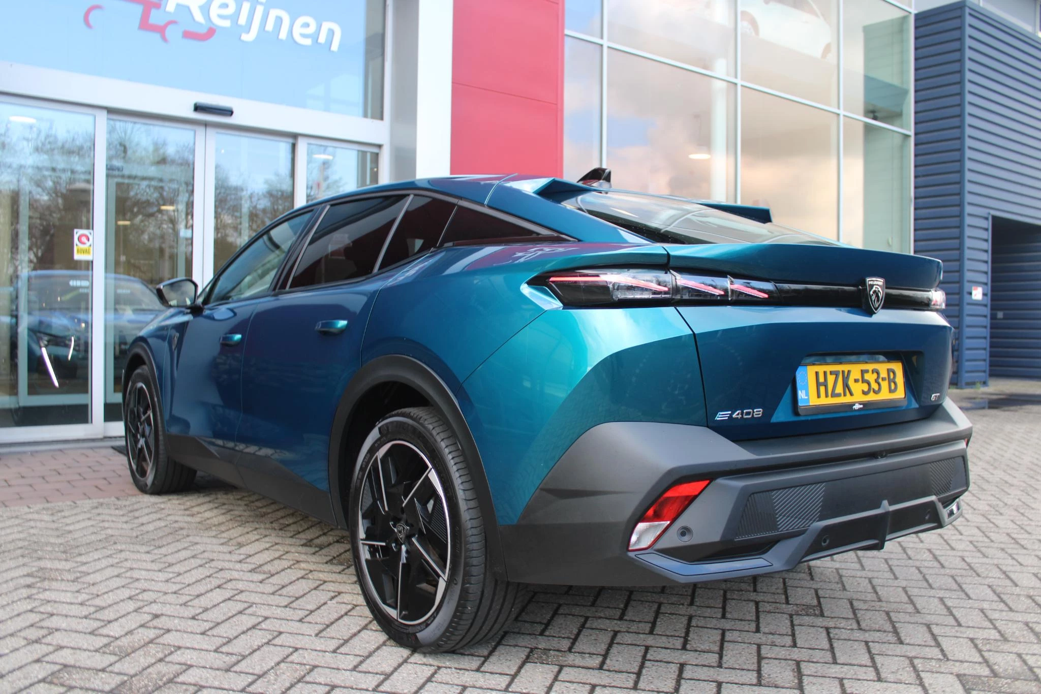 Hoofdafbeelding Peugeot 408