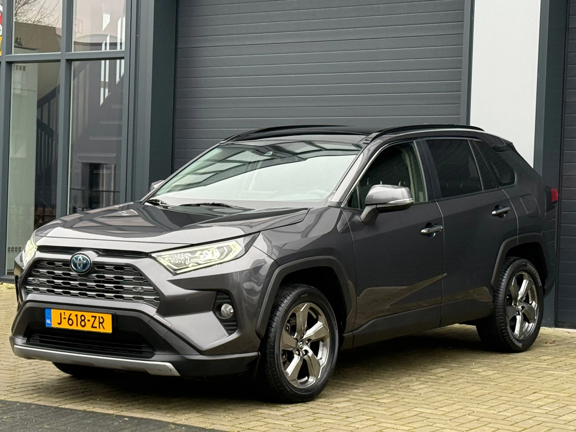 Hoofdafbeelding Toyota RAV4