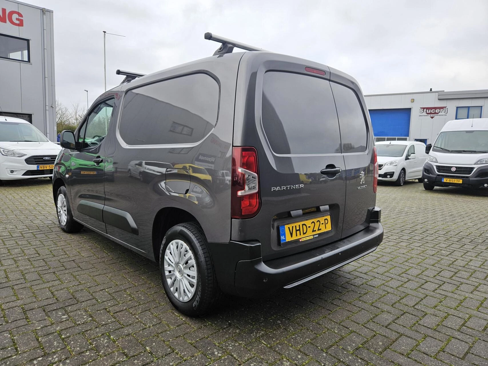 Hoofdafbeelding Peugeot Partner