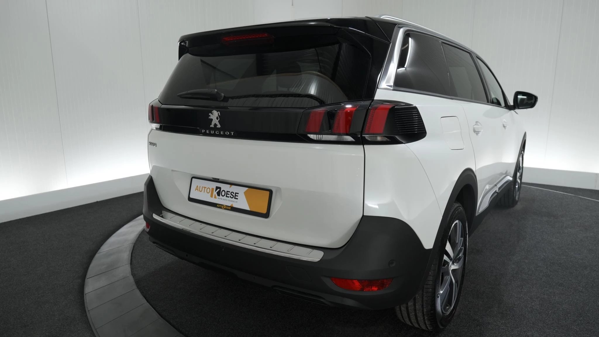 Hoofdafbeelding Peugeot 5008