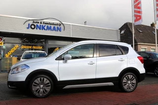 Hoofdafbeelding Suzuki S-Cross Suzuki S-Cross Sx4 SX-4 AUTOMAAT TREKHAAK 4SEIZOEN BND.