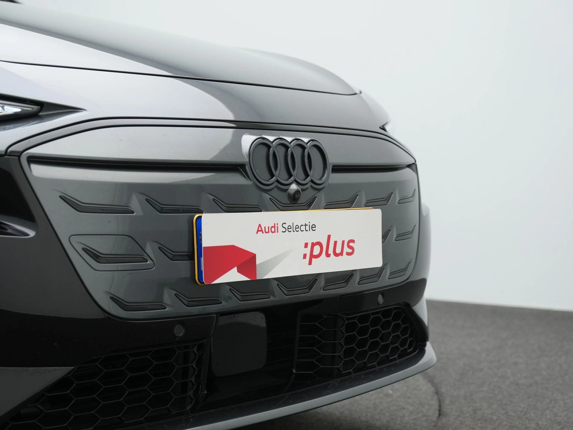 Hoofdafbeelding Audi A6 Avant e-tron