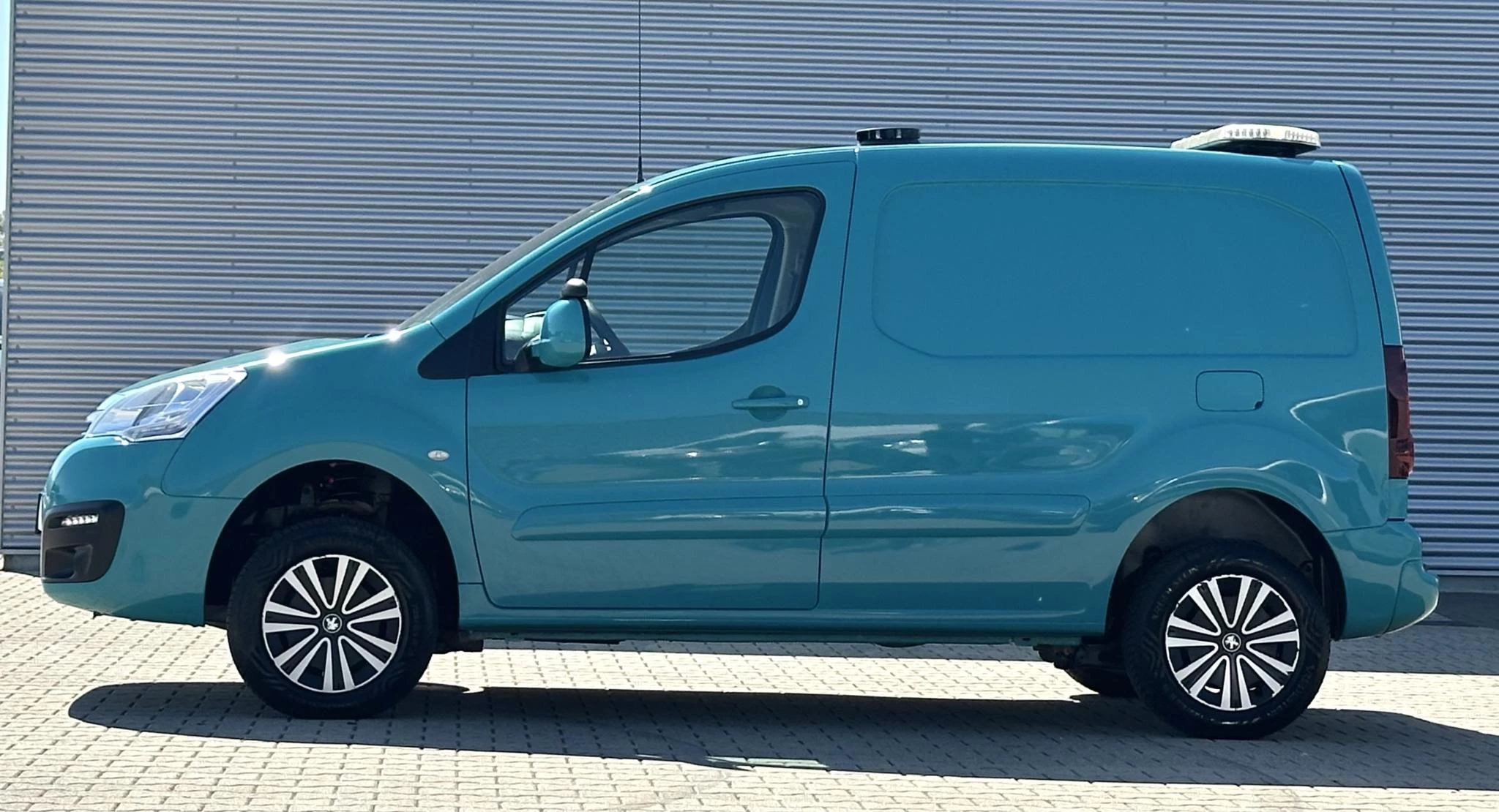 Hoofdafbeelding Peugeot Partner