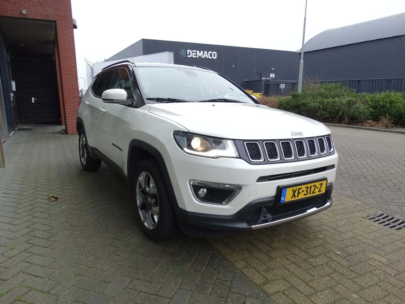 Hoofdafbeelding Jeep Compass