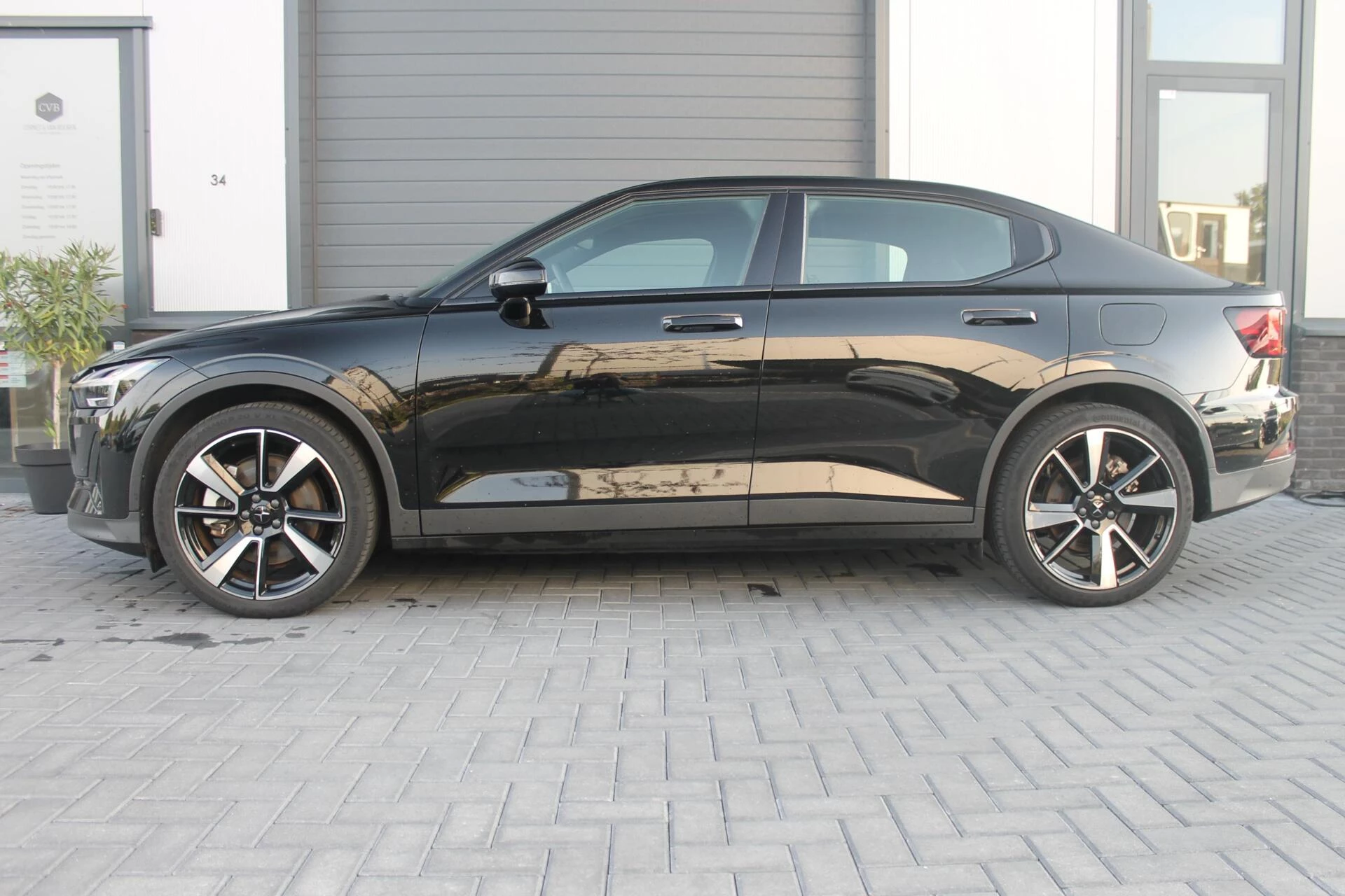 Hoofdafbeelding Polestar 2