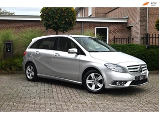 Mercedes-Benz B-klasse 180 Ambition 122 PK Camera Memory Stoelverwarming Trekhaak Nieuwe Distributie