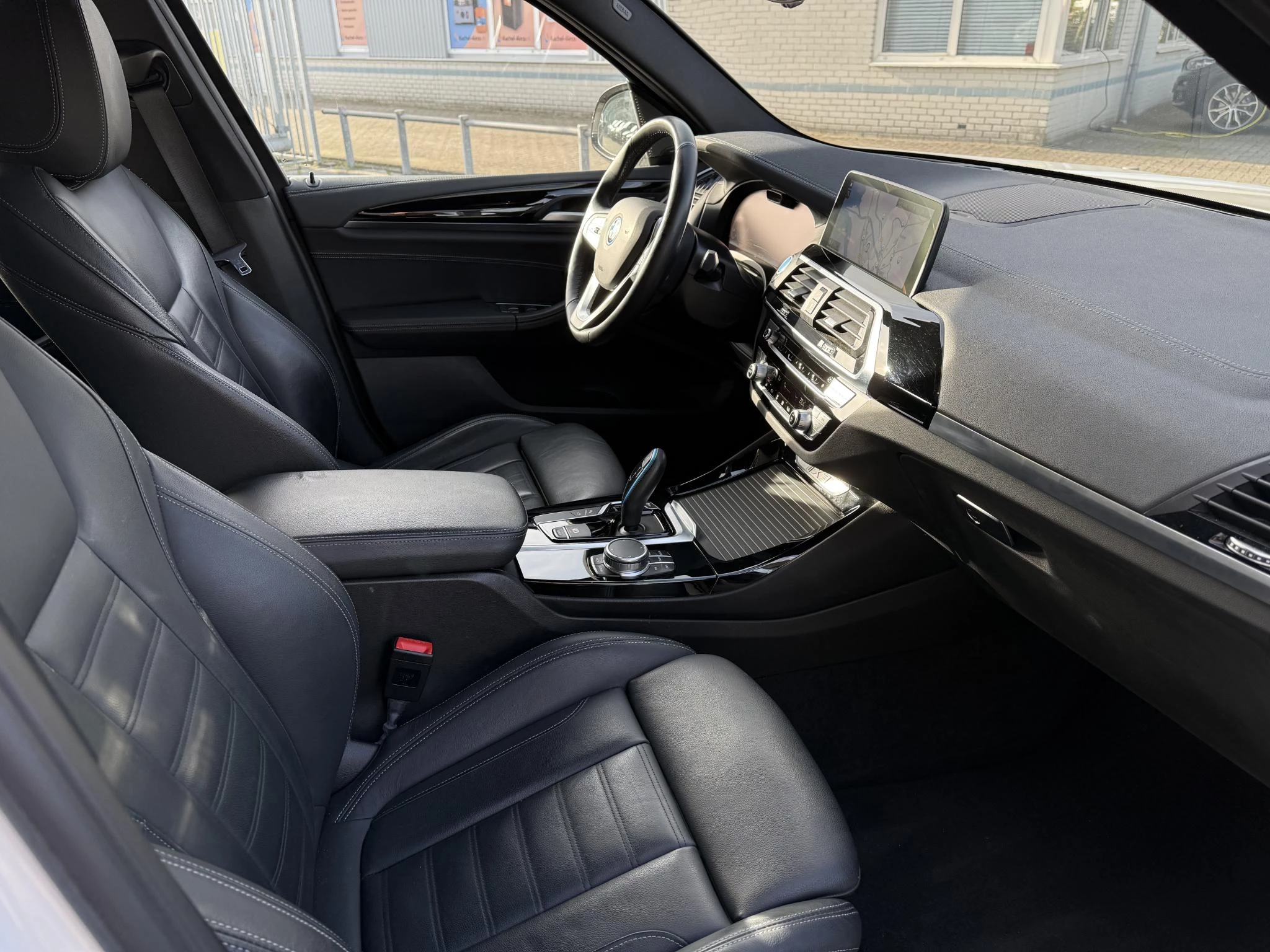 Hoofdafbeelding BMW iX3