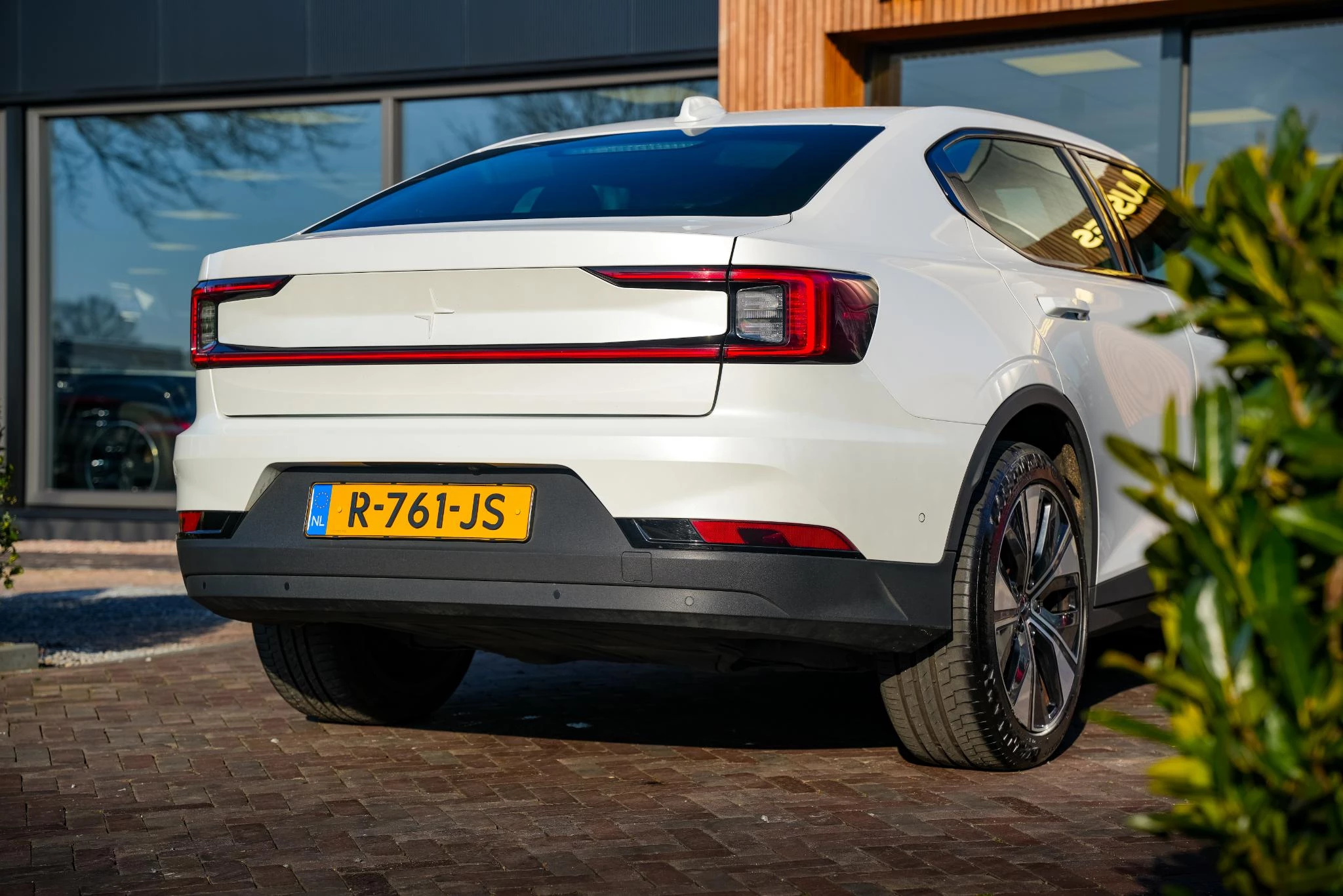 Hoofdafbeelding Polestar 2