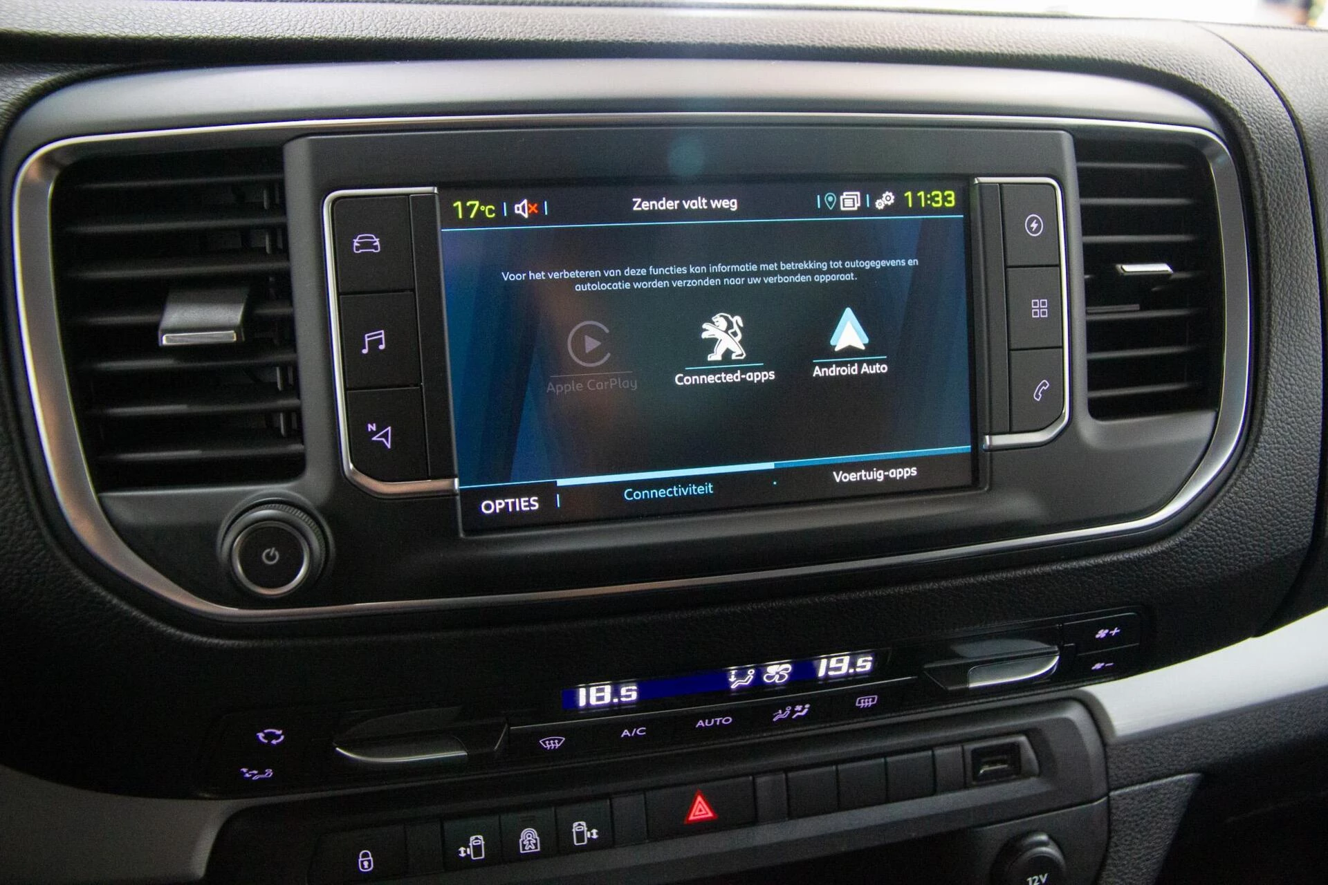 Hoofdafbeelding Peugeot e-Traveller