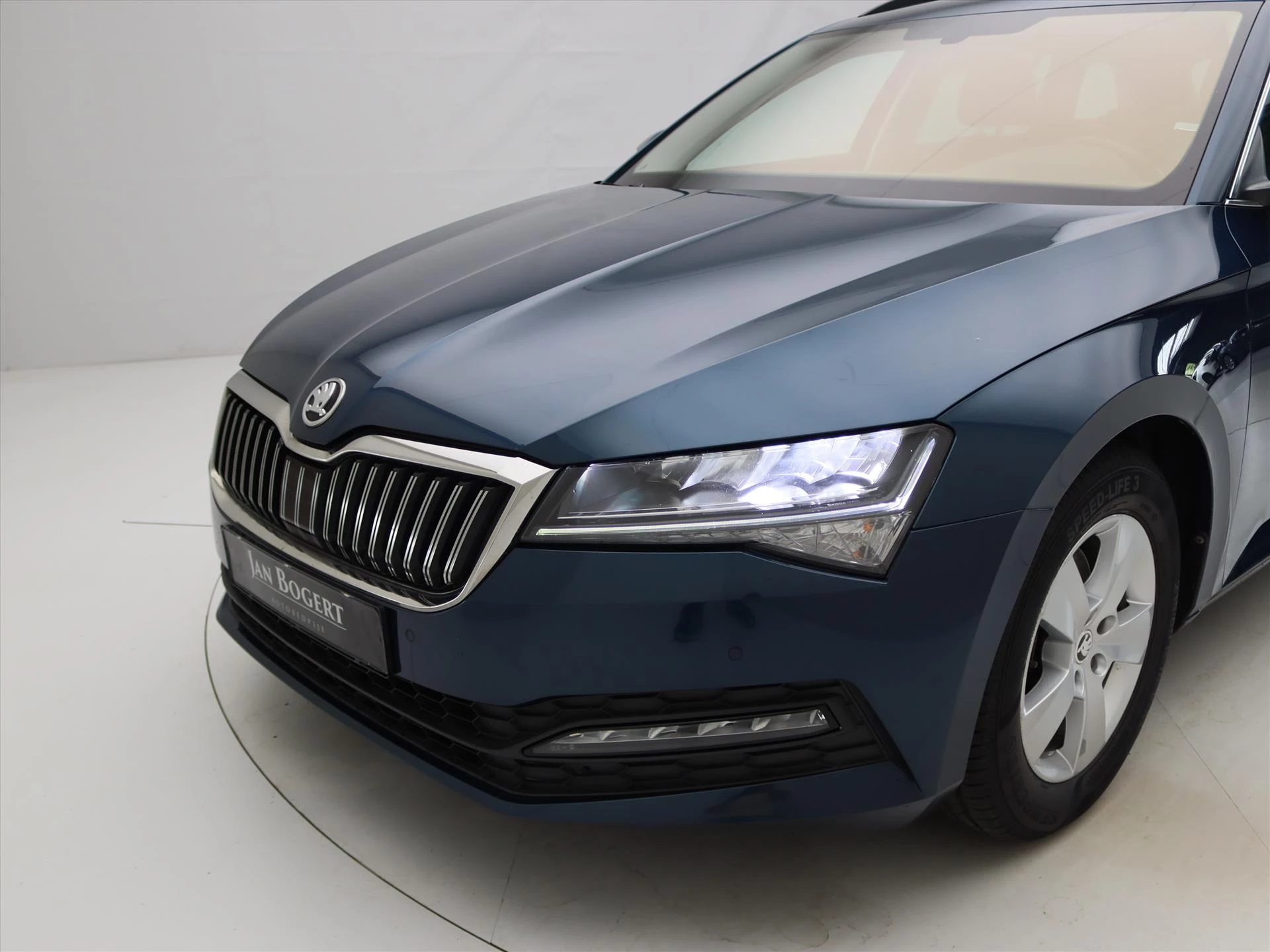 Hoofdafbeelding Škoda Superb
