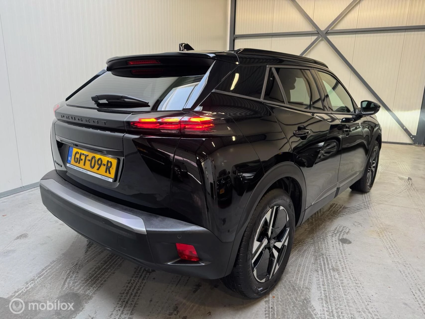 Hoofdafbeelding Peugeot e-2008