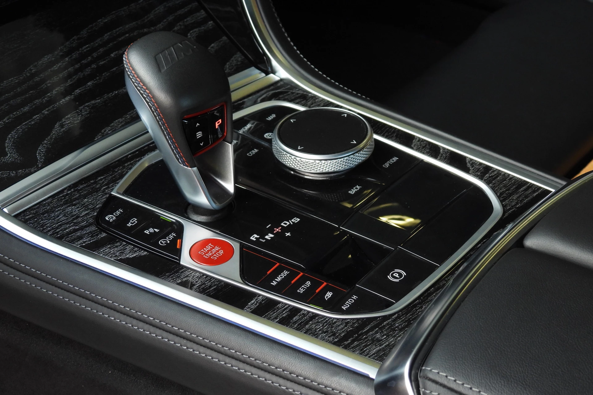 Hoofdafbeelding BMW M8