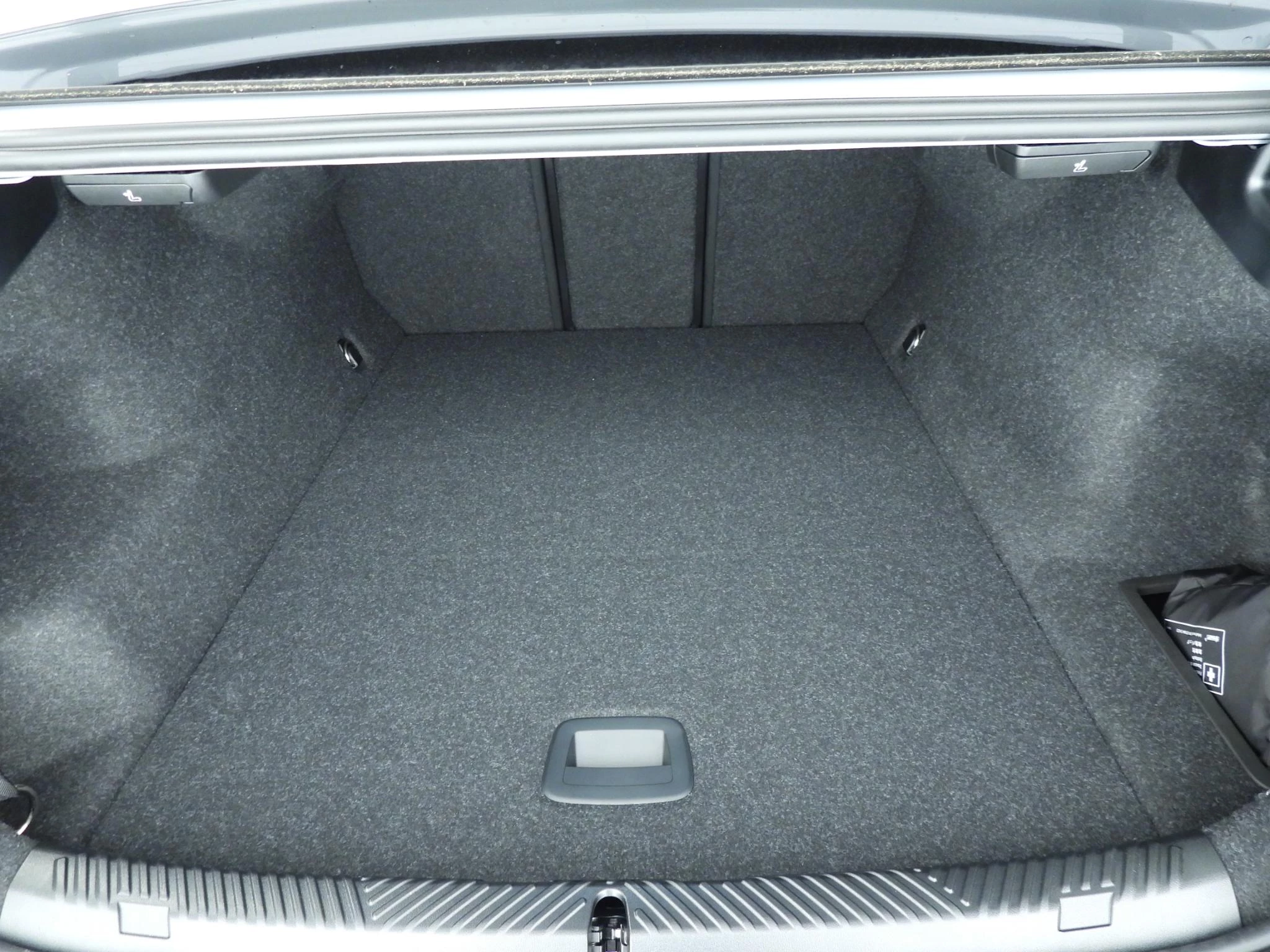 Hoofdafbeelding BMW i5