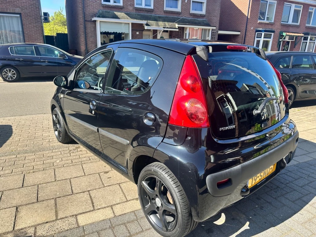 Hoofdafbeelding Peugeot 107