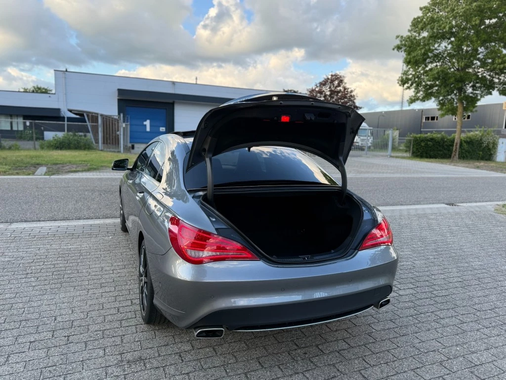 Hoofdafbeelding Mercedes-Benz 200