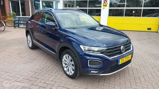 Volkswagen T-Roc 1.5 TSI Sport Digitaal dashbord , Panoramadak .