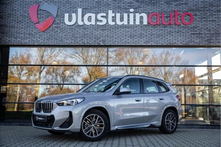 BMW X1 sDrive18i M-sport , Draadloze lader, Keyless entry, Achteruitrijcamera,