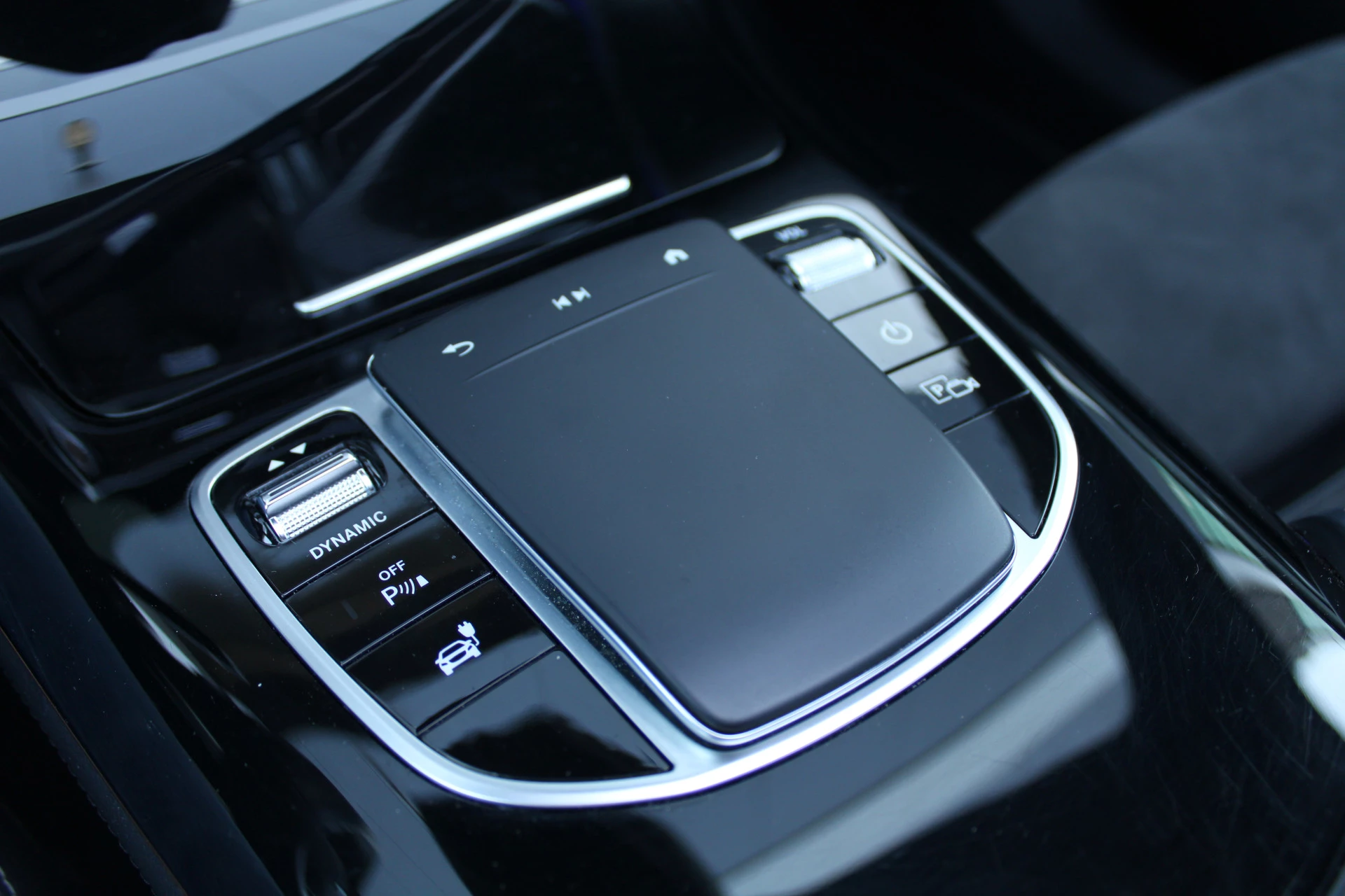 Hoofdafbeelding Mercedes-Benz EQC