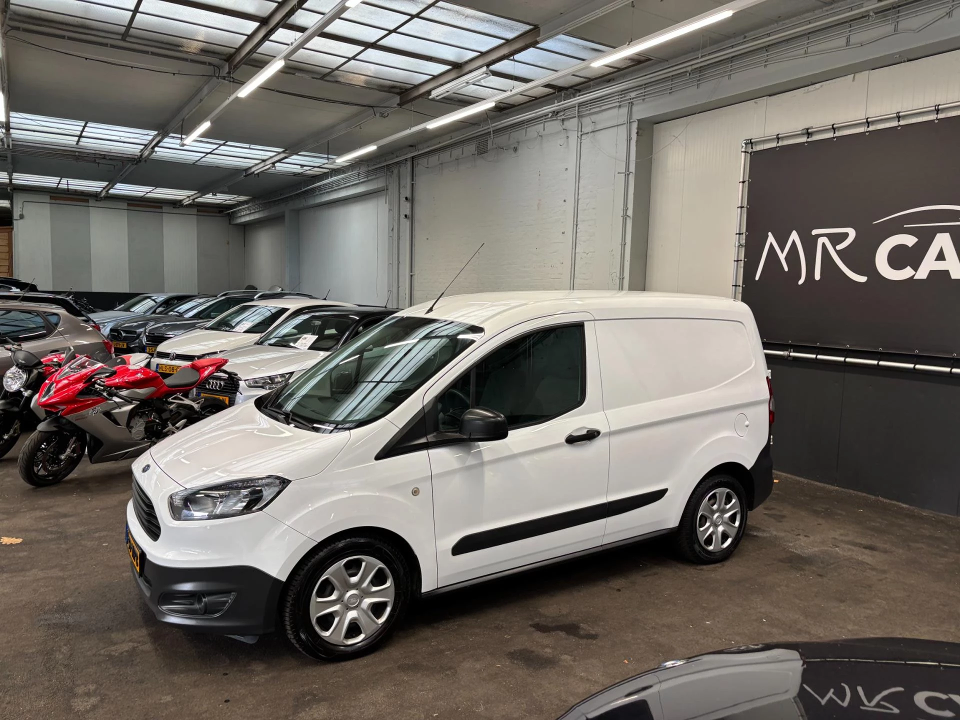 Hoofdafbeelding Ford Transit Courier