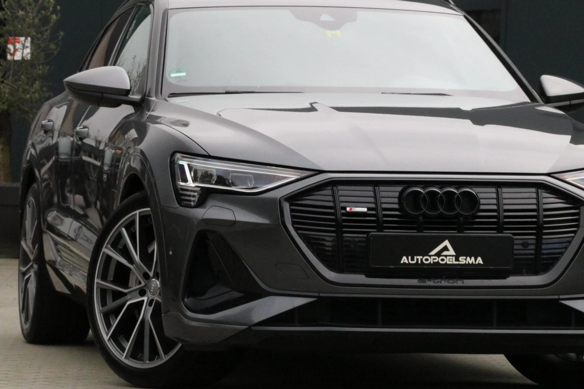 Hoofdafbeelding Audi e-tron