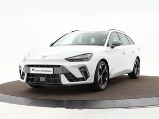 CUPRA Leon Sportstourer 1.5 Tsi 204pk DSG e-Hybrid Business · Camera · Apple/Android Car Play · Elek. Trekhaak · Elek. Achterklep · 18'' Inch · Garantie t/m 20-05-2028 of 90.000km