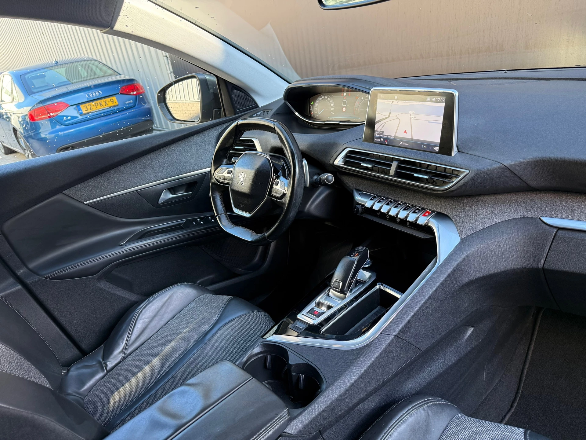Hoofdafbeelding Peugeot 5008