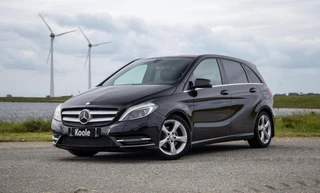 Mercedes-Benz B-klasse 180 Ambition AUTOMAAT / CRUISE CONTROLE / NAVI / TREKHAAK / LEER