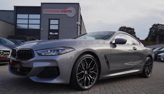 BMW 8-serie 840i xDrive High Executive M-pakket | Carbon | 2023 Navi | Adaptieve cruise | Head up display | Nieuwprijs €156.000,-