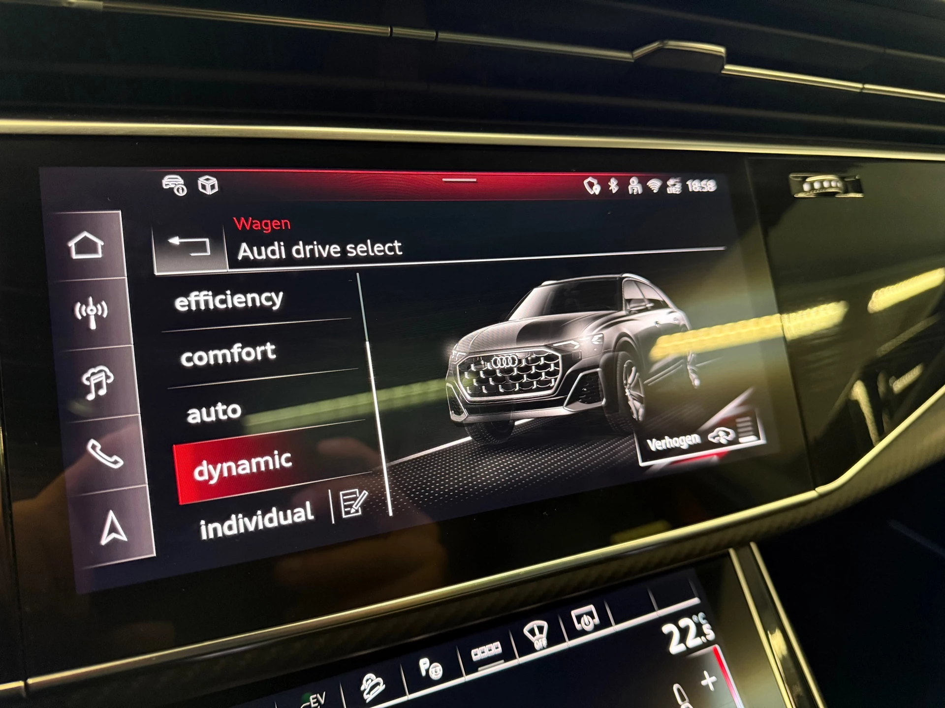 Hoofdafbeelding Audi Q8