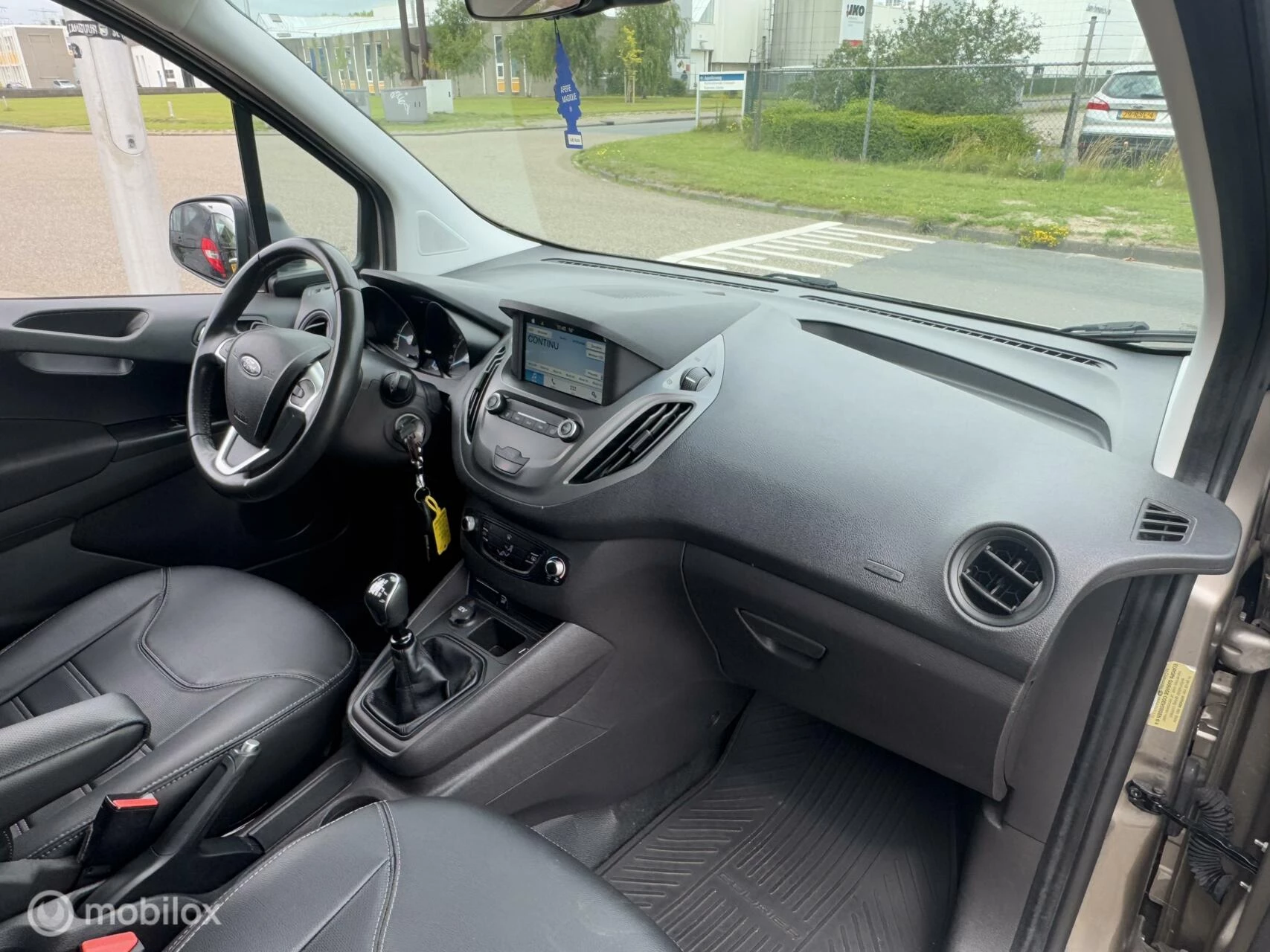 Hoofdafbeelding Ford Transit Courier