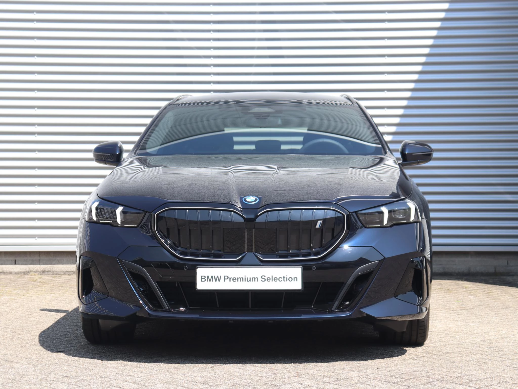 Hoofdafbeelding BMW i5