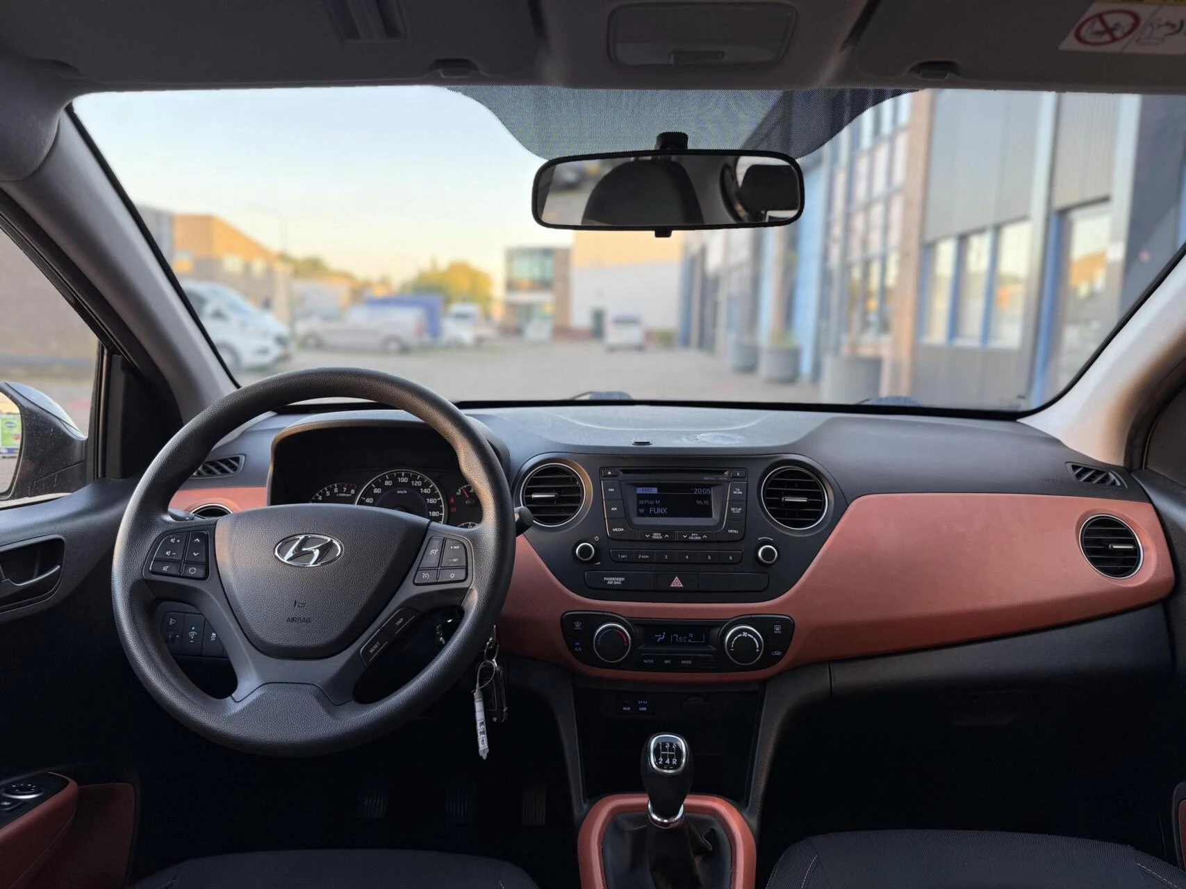Hoofdafbeelding Hyundai i10