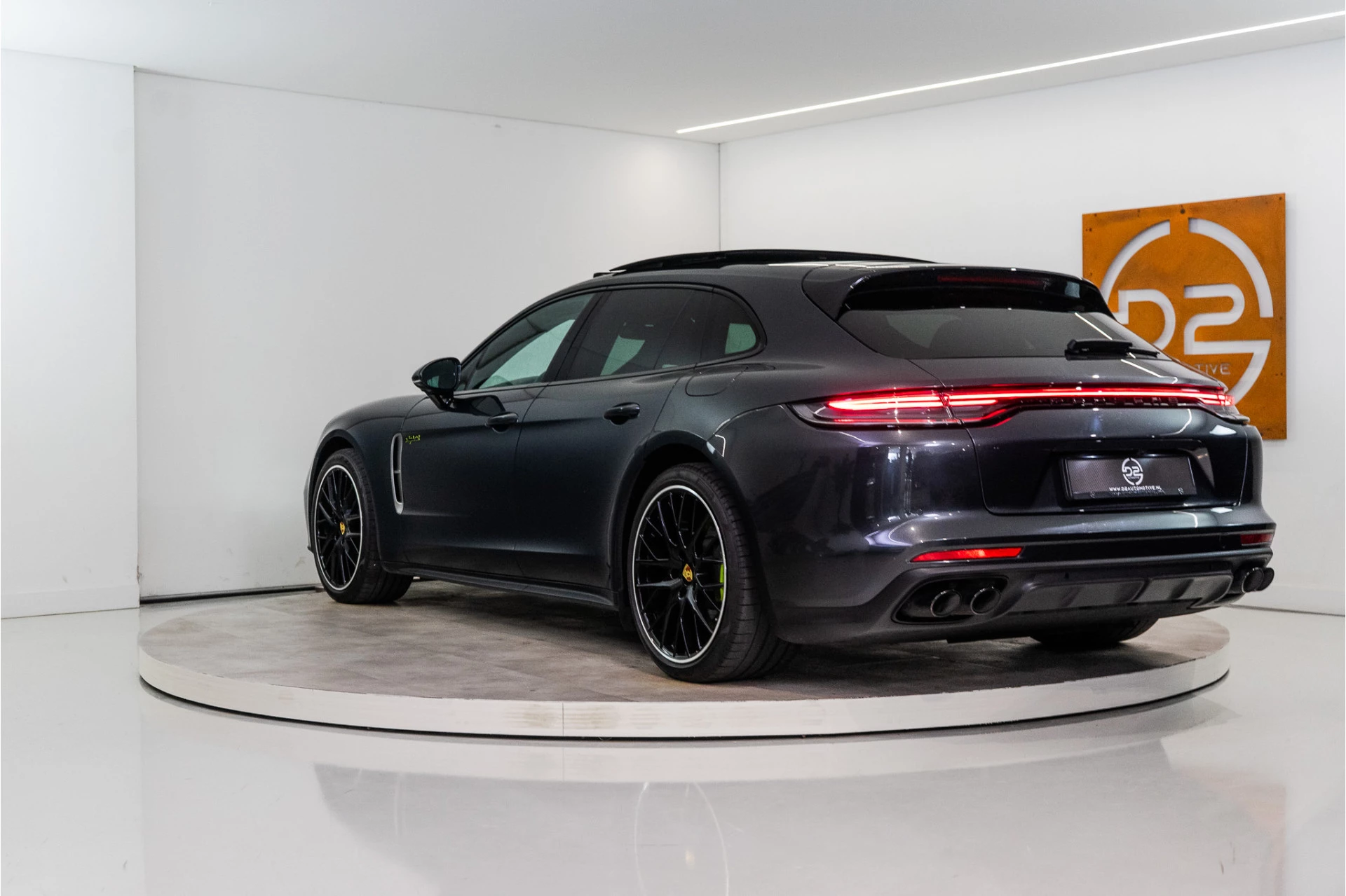 Hoofdafbeelding Porsche Panamera
