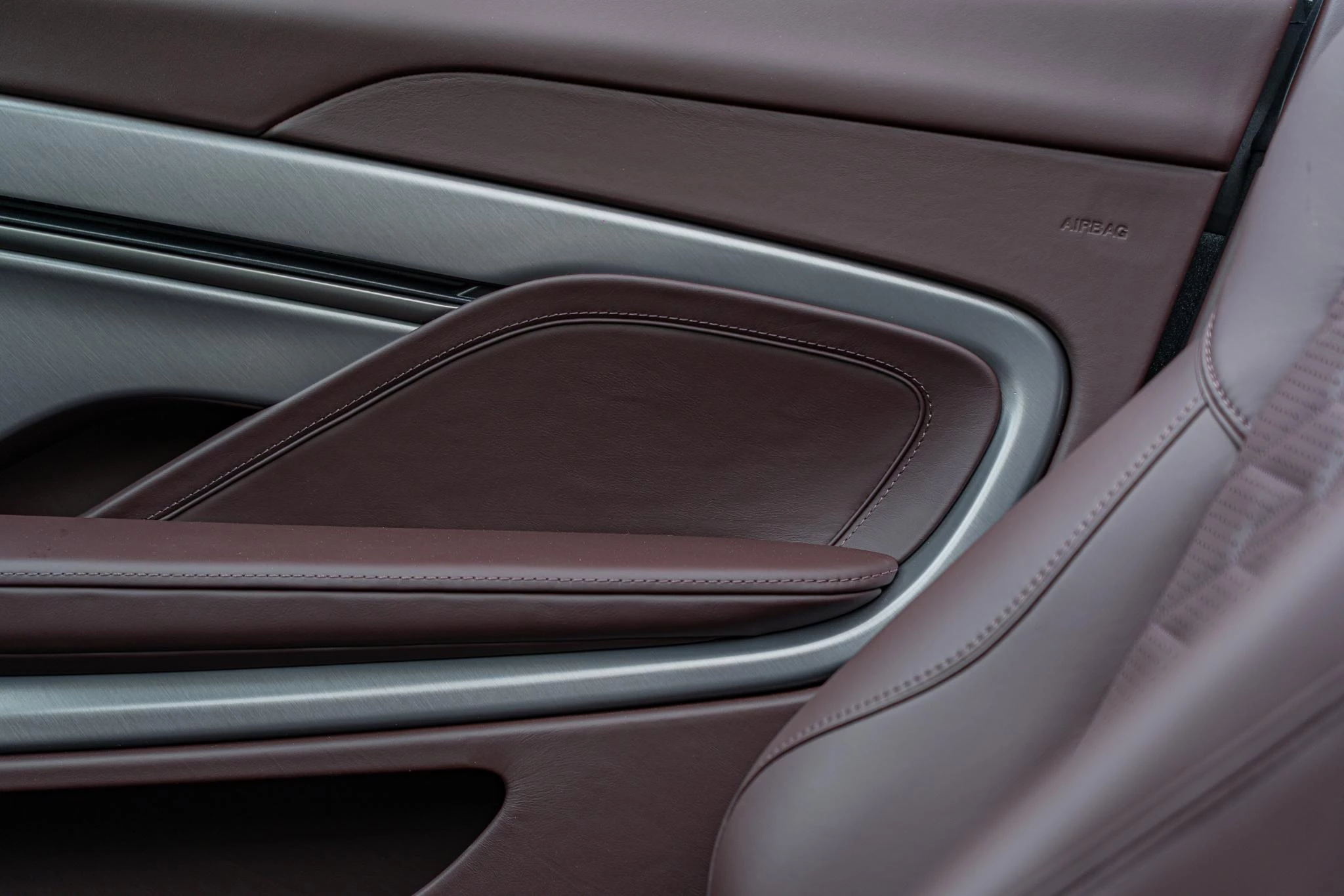 Hoofdafbeelding Aston Martin Vanquish