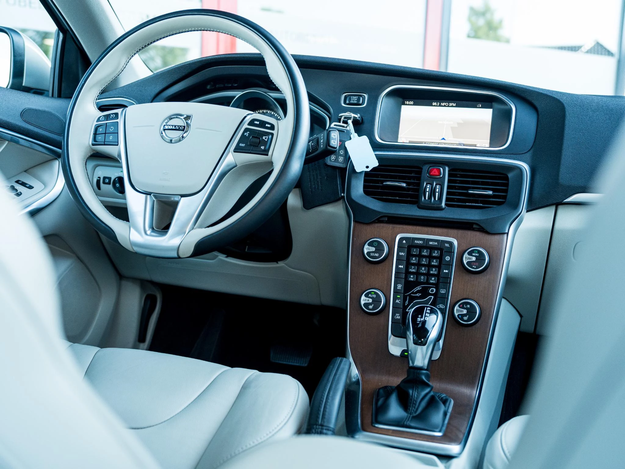 Hoofdafbeelding Volvo V40