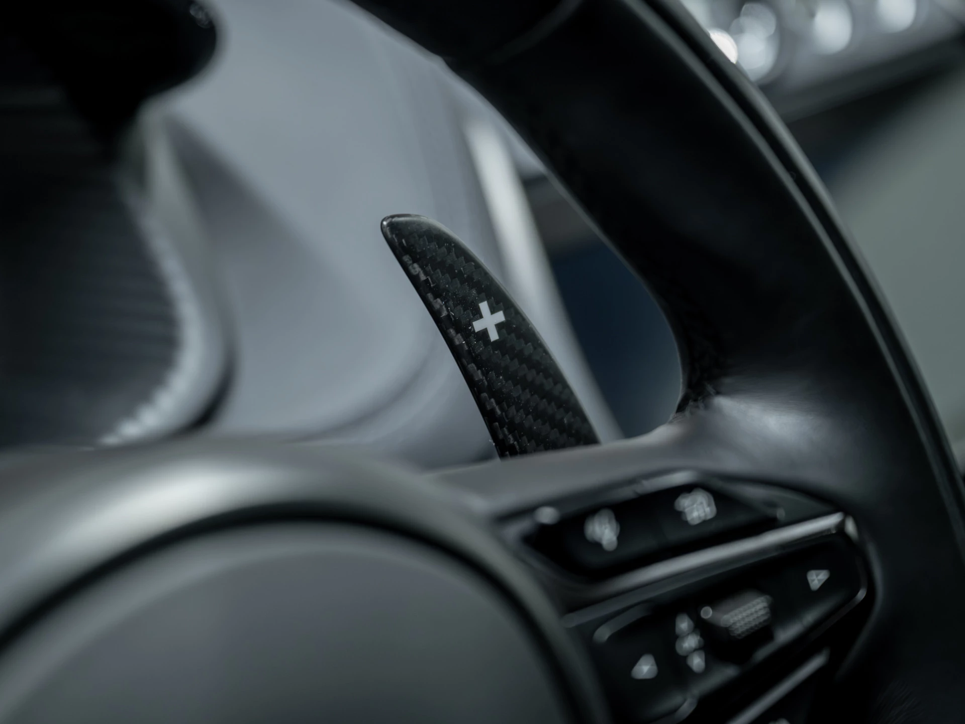 Hoofdafbeelding Aston Martin DBX