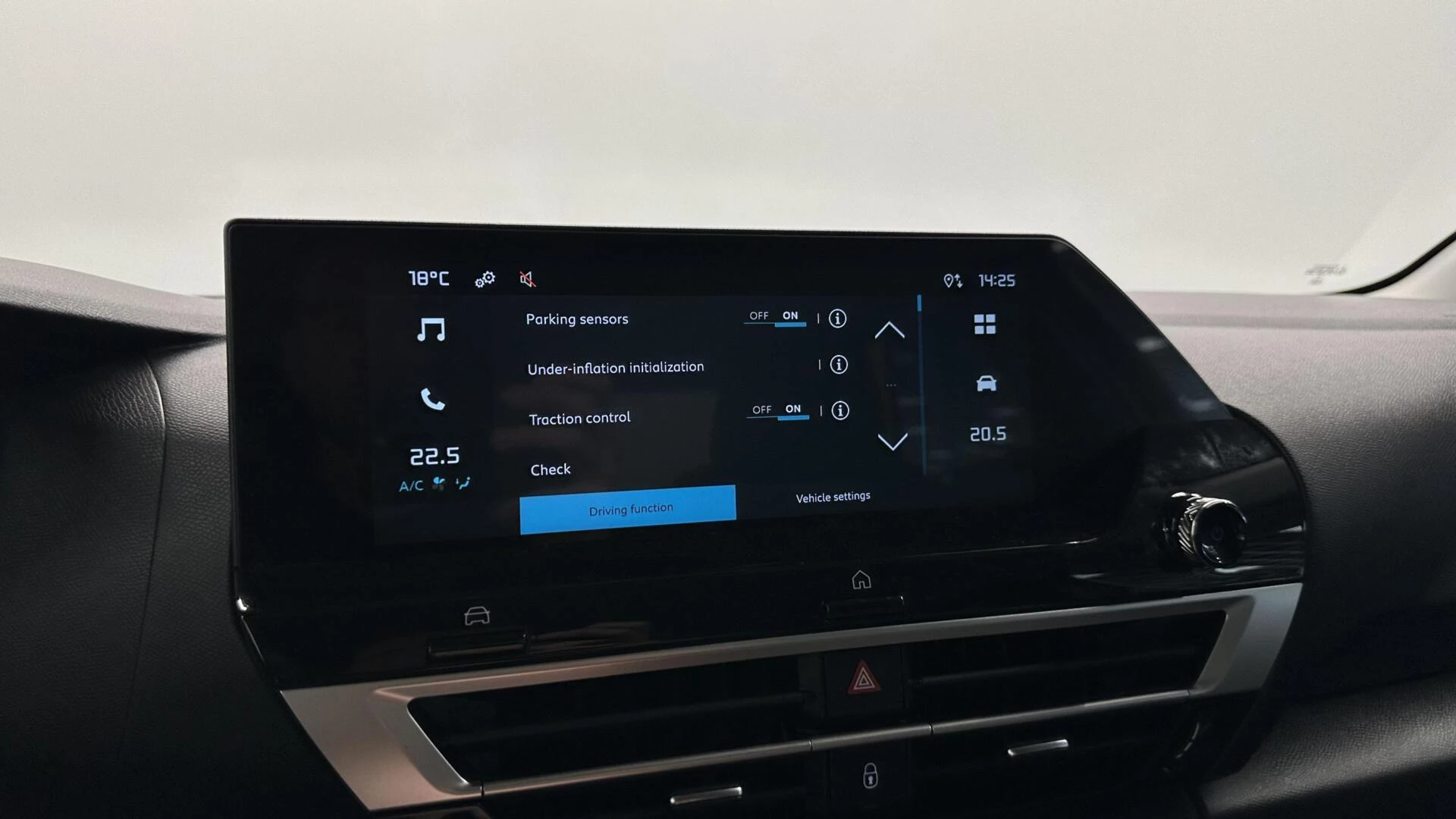 Hoofdafbeelding Citroën ë-C4 X