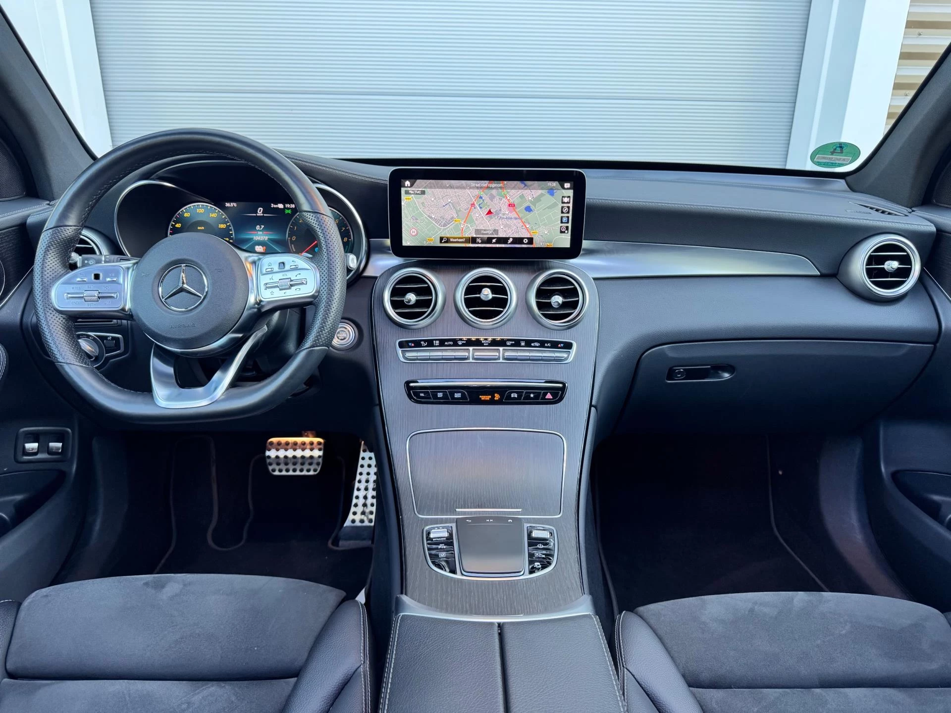 Hoofdafbeelding Mercedes-Benz GLC