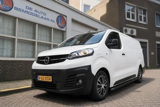 Hoofdafbeelding Opel Vivaro-e Opel Vivaro-e L3H1 Innovation 75 kWh | 5/26 beurt | SOH 92% | Dodehoek | HUD | Apple | Camera | PDC v+a | Navi | Opel dealer onderhouden