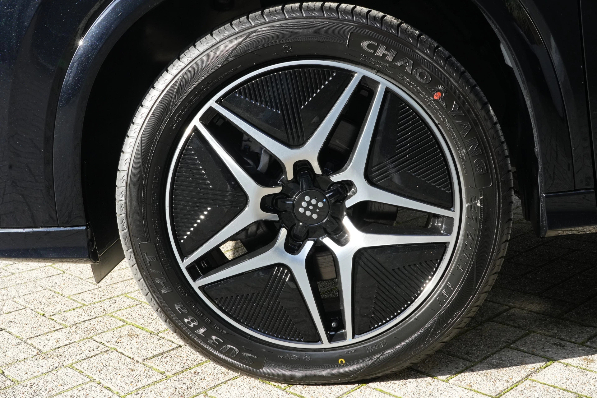 Hoofdafbeelding DFSK E5 PHEV