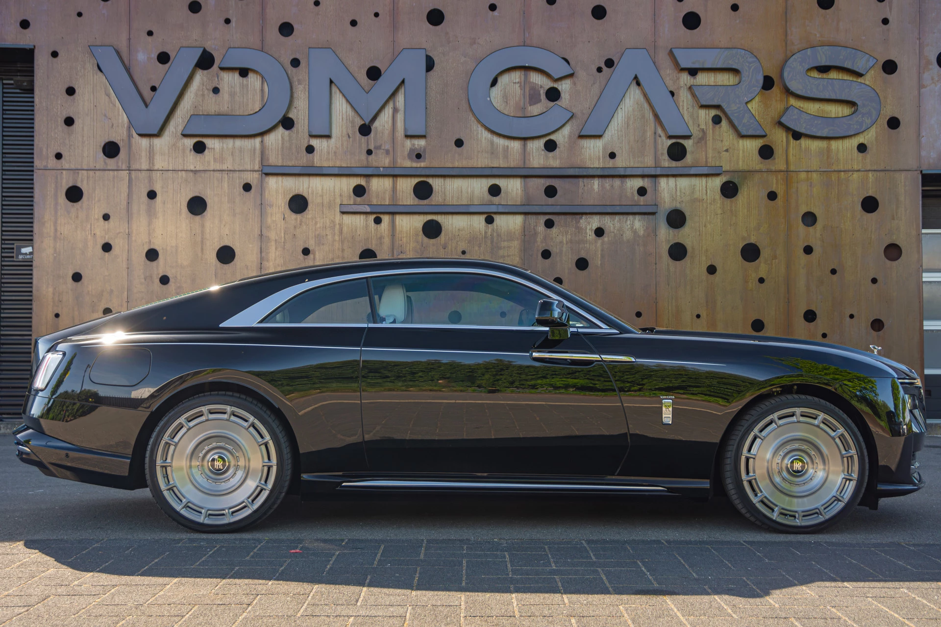 Hoofdafbeelding Rolls-Royce Spectre