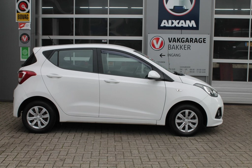 Hoofdafbeelding Hyundai i10