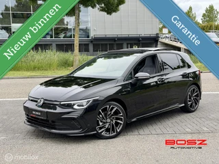 Volkswagen Golf 8 1.5 eTSI R-Line DSG PANO IQ AMBIENT BLACK