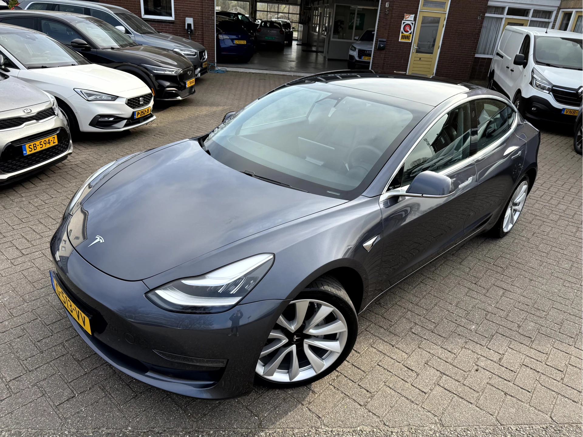 Hoofdafbeelding Tesla Model 3