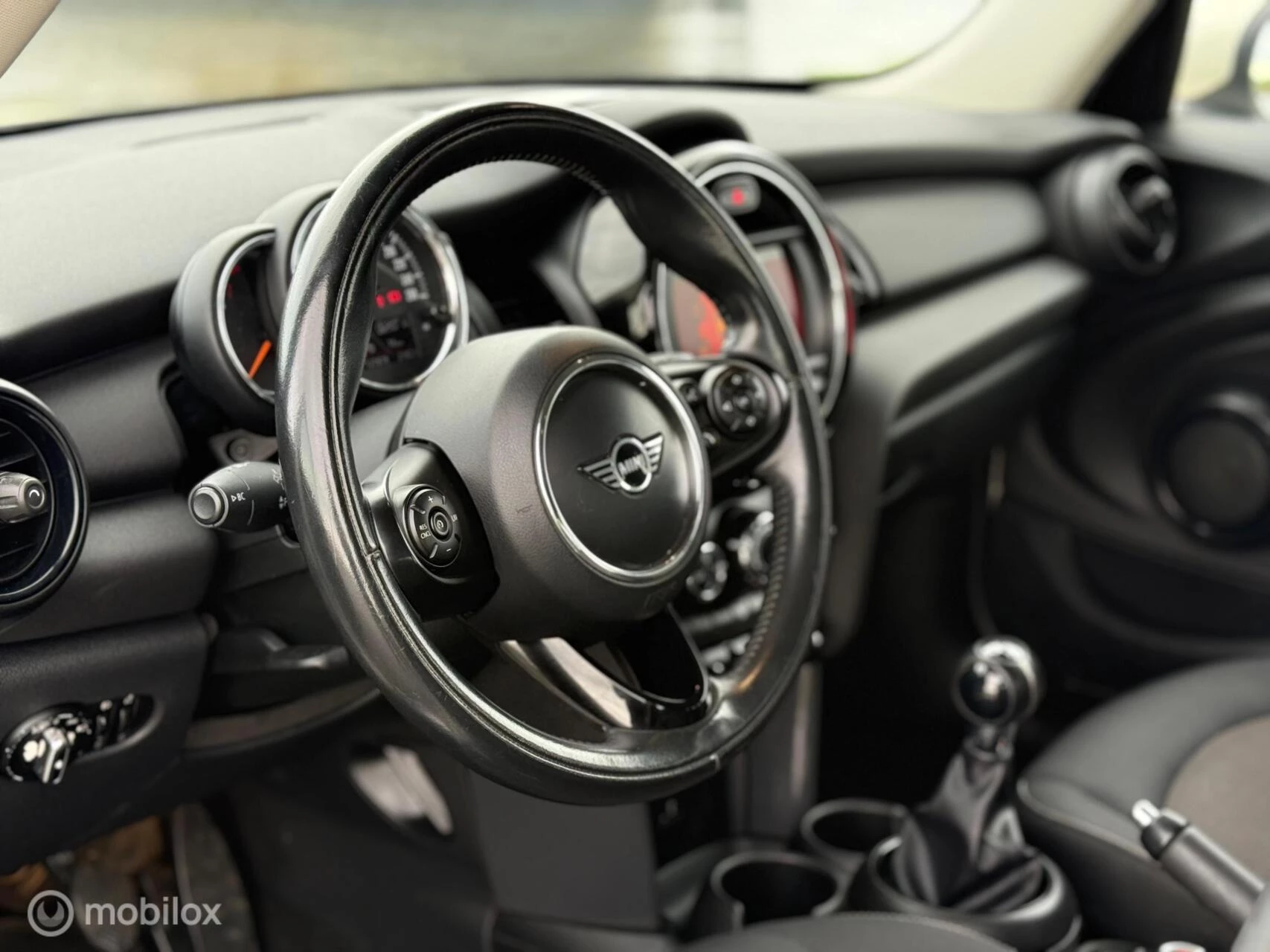 Hoofdafbeelding MINI One