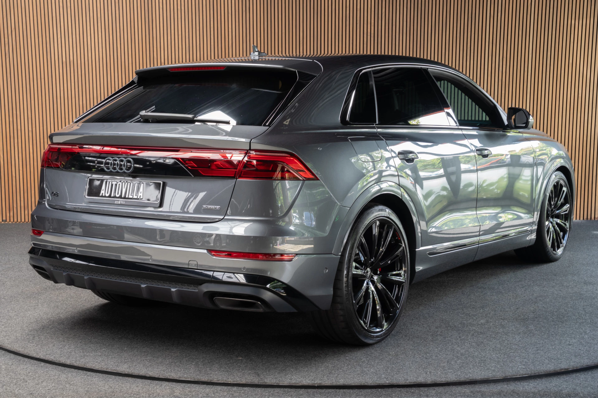 Hoofdafbeelding Audi Q8