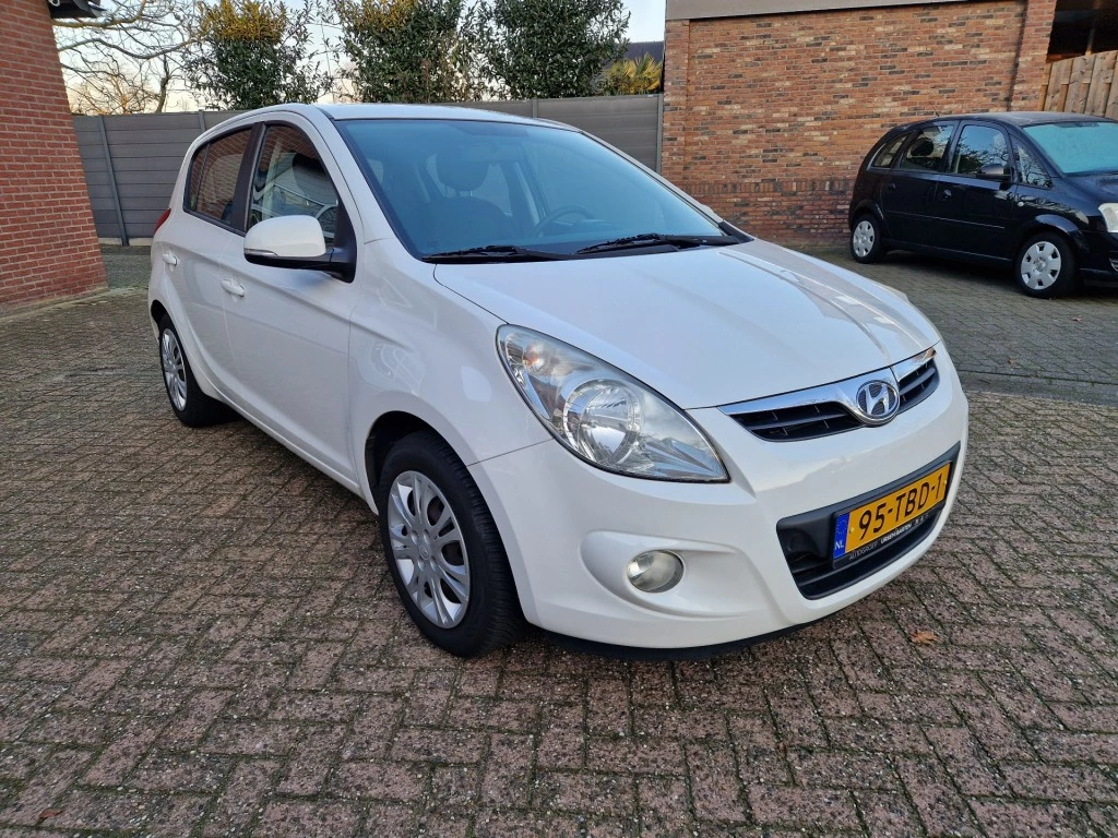 Hoofdafbeelding Hyundai i20
